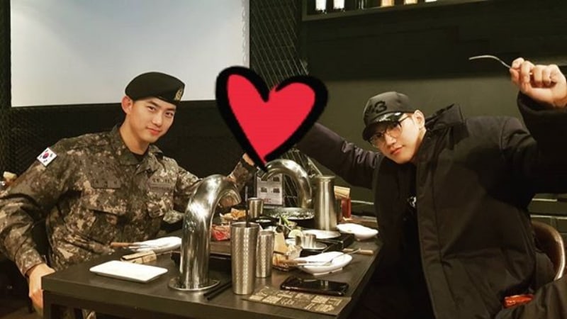 2PM's Taecyeon Meets Up With Jun.K On His Day Off From The Army