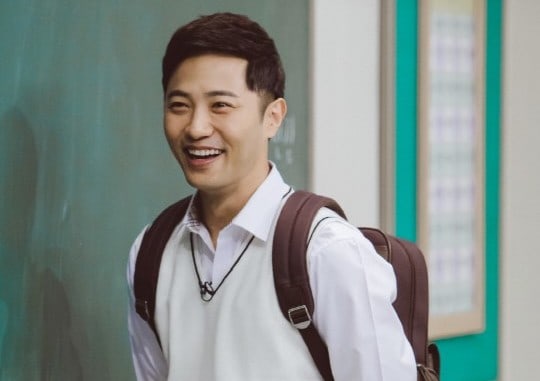 Jin Goo Reveals Why He Changed His Fashion Style After 'Descendants Of The Sun'
