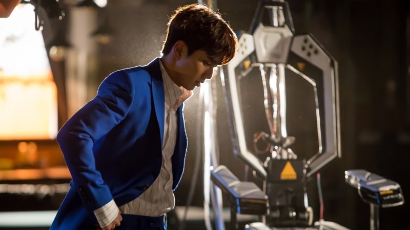 'I Am Not A Robot' Reveals Stills Of Yoo Seung Ho Looking Lost In Thought