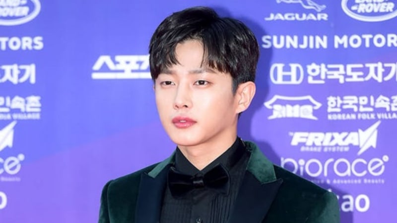 Kim Min Suk Considering MC Offer For 