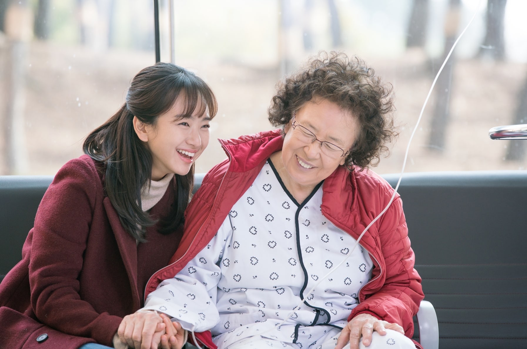 Won Jin Ah And Na Moon Hee Share A Heartwarming Moment Together in 