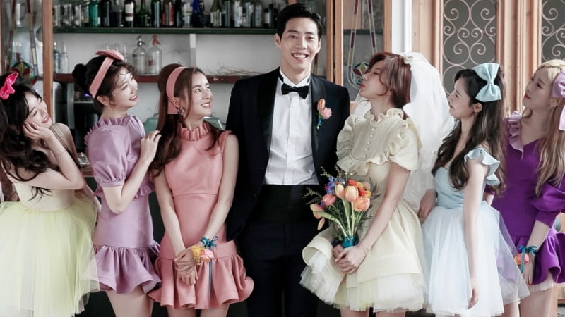 After School, Dalshabet, And SONAMOO Members Join Jung Ah In Fun Wedding Photo Shoot