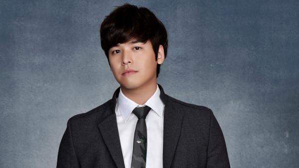 Actor Lee Jang Woo Returns From The Military