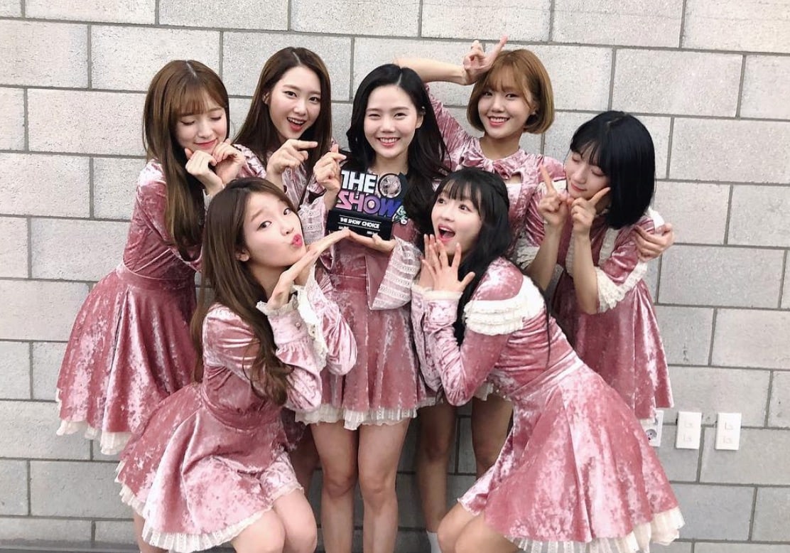 Oh My Girl Opens Up About 1st Music Show Win, Love For Fans, And Success Of 