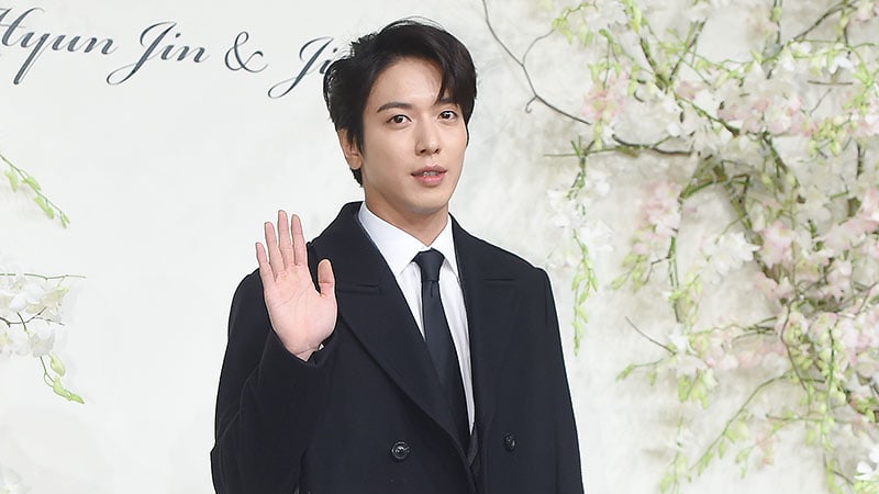 Jung Yong Hwa Announces Military Enlistment Date + Addresses Affected Concert Dates