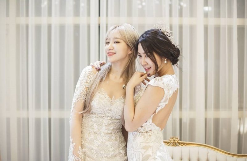 Soyou And EXID's Hani Transform Into Gorgeous Brides For Photo Shoot