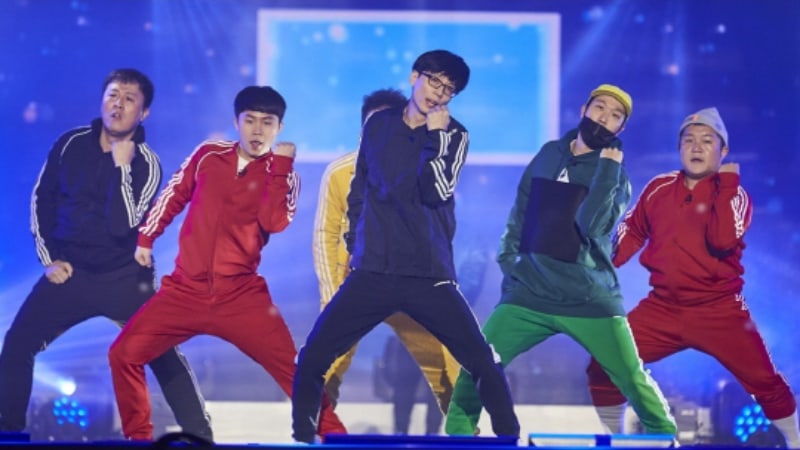Yoo Jae Suk Challenges H.O.T.’s Tony Ahn’s Dancing On “Infinite Challenge”