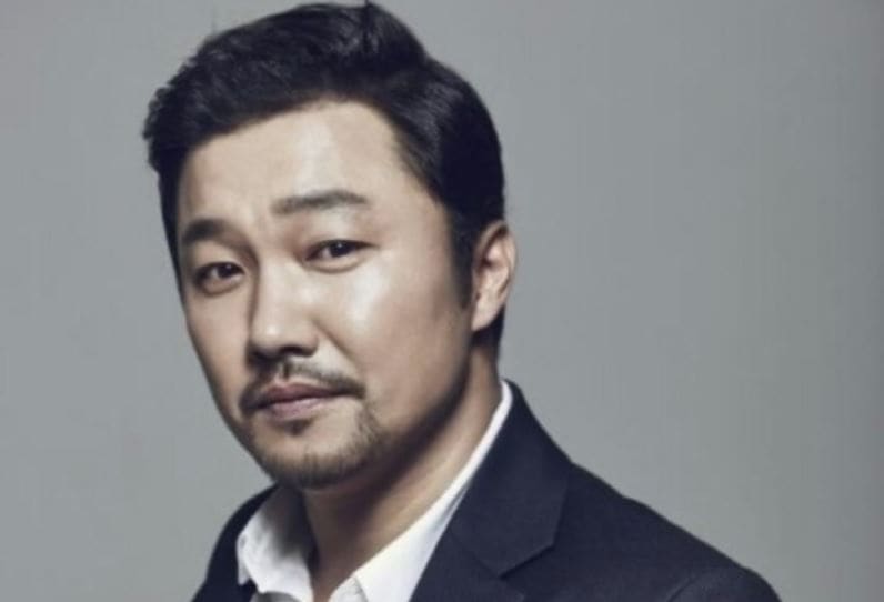 CEO And Actor Both Apologize After Sexual Harassment Allegations