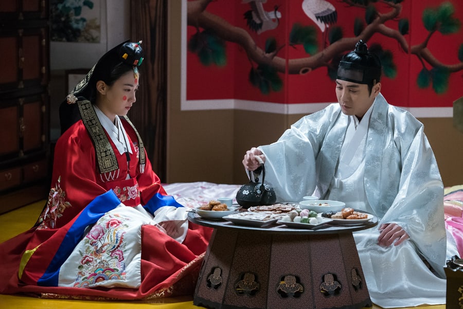 Ryu Hyoyoung And Joo Sang Wook Share A Tense Wedding Night Together In 'Grand Prince'