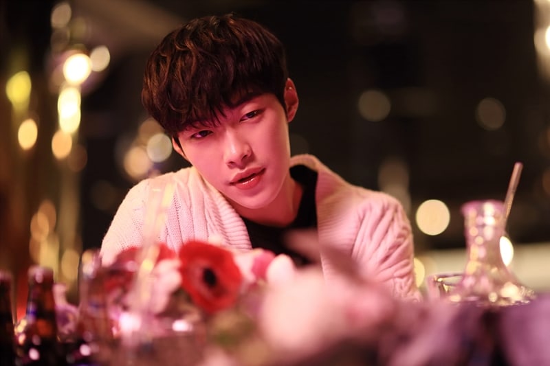 Woo Do Hwan Opens Up About His 'Tempted' Character, Main Cast's Strong Bond, And More