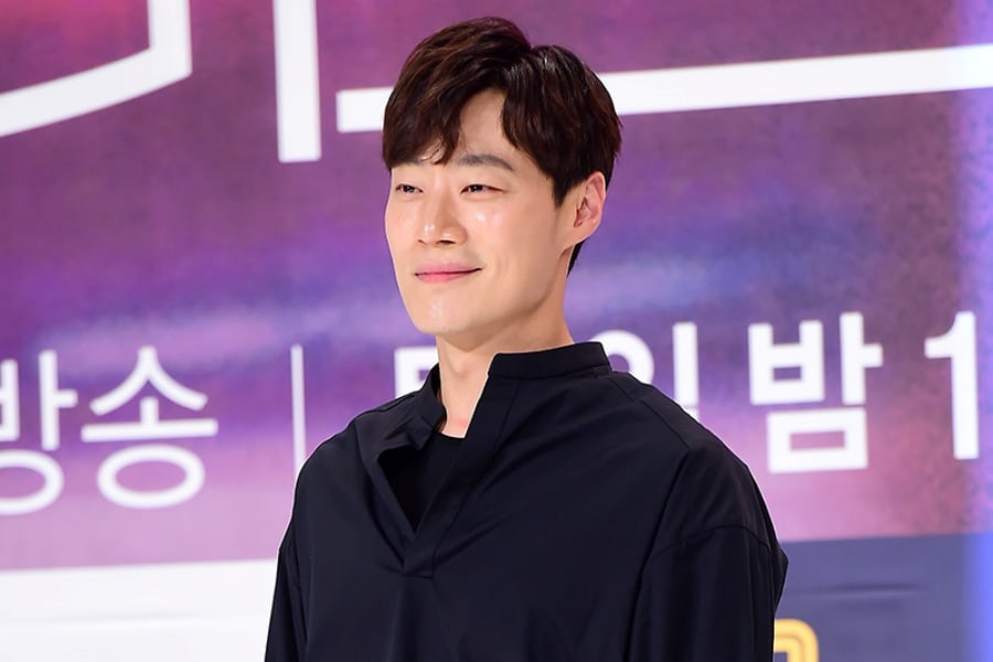 Actor Lee Hee Joon Opens Up About His Battle With Panic Disorder | Soompi