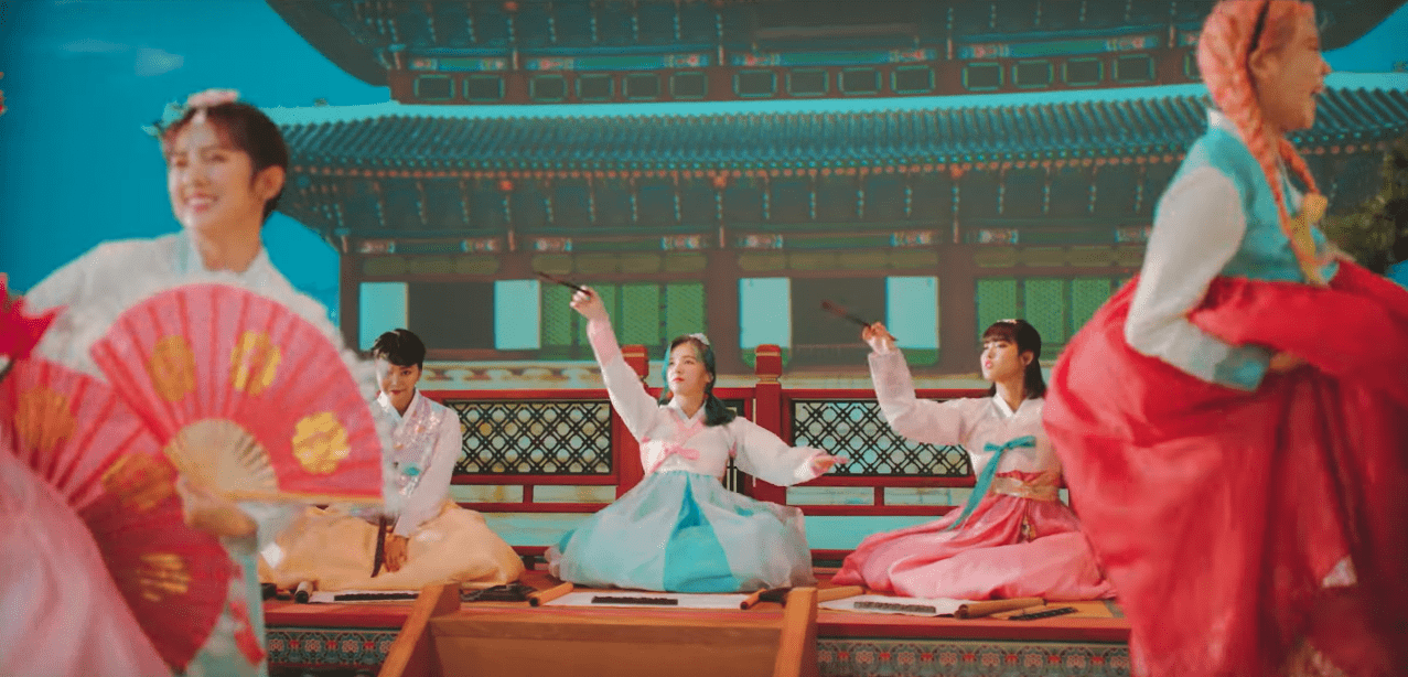 Imagini pentru momoland baam teaser