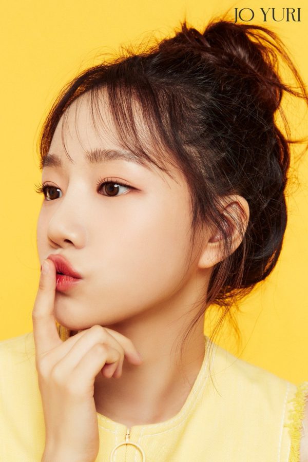 IZ*ONE’s Jo Yu Ri Opens Official Social Media Accounts + Unveils New