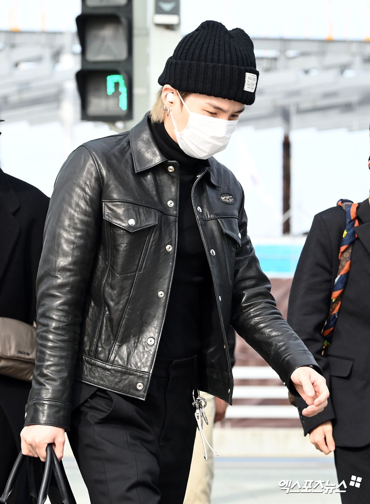 Check Out BTS Suga's Cool Street-style Airport Outfit