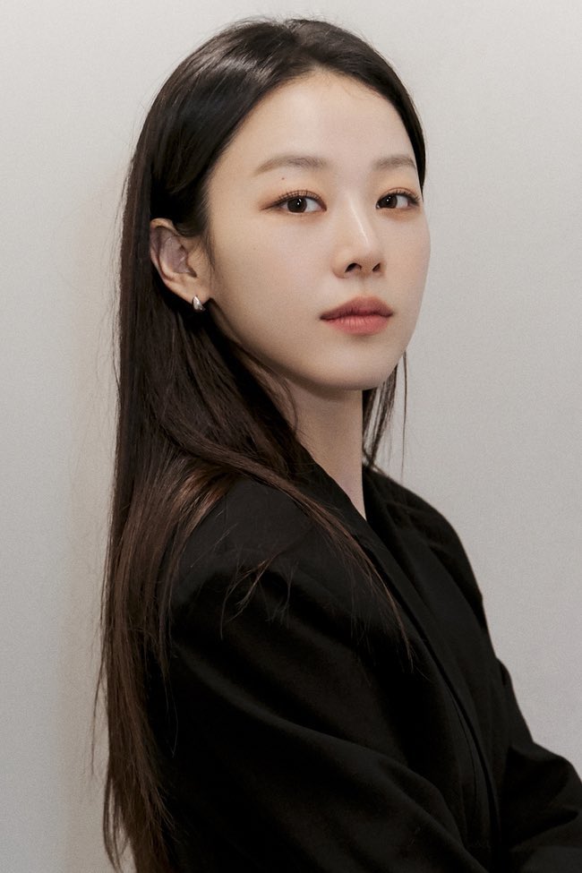 Lee Joo Myung Reacts To “Twenty Five, Twenty One” Rumors, Shares What Her  Character Would Be Doing Today, And More | Soompi