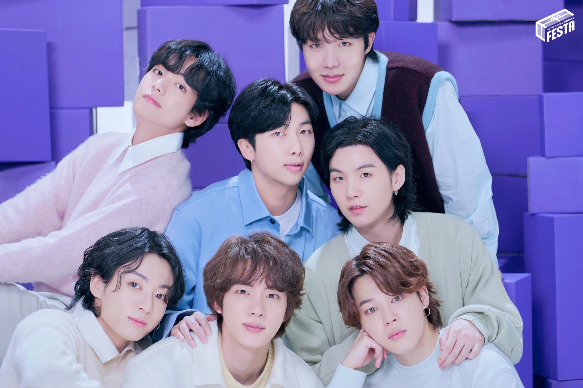 BTS Celebreaz Aniversarea Cu Num rul 10 n Poze Adorabile De Grup K 