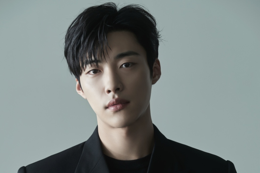 Woo Do Hwan Signs With New Agency Soompi Woo Do Hwan Signs With New Agency Soompi