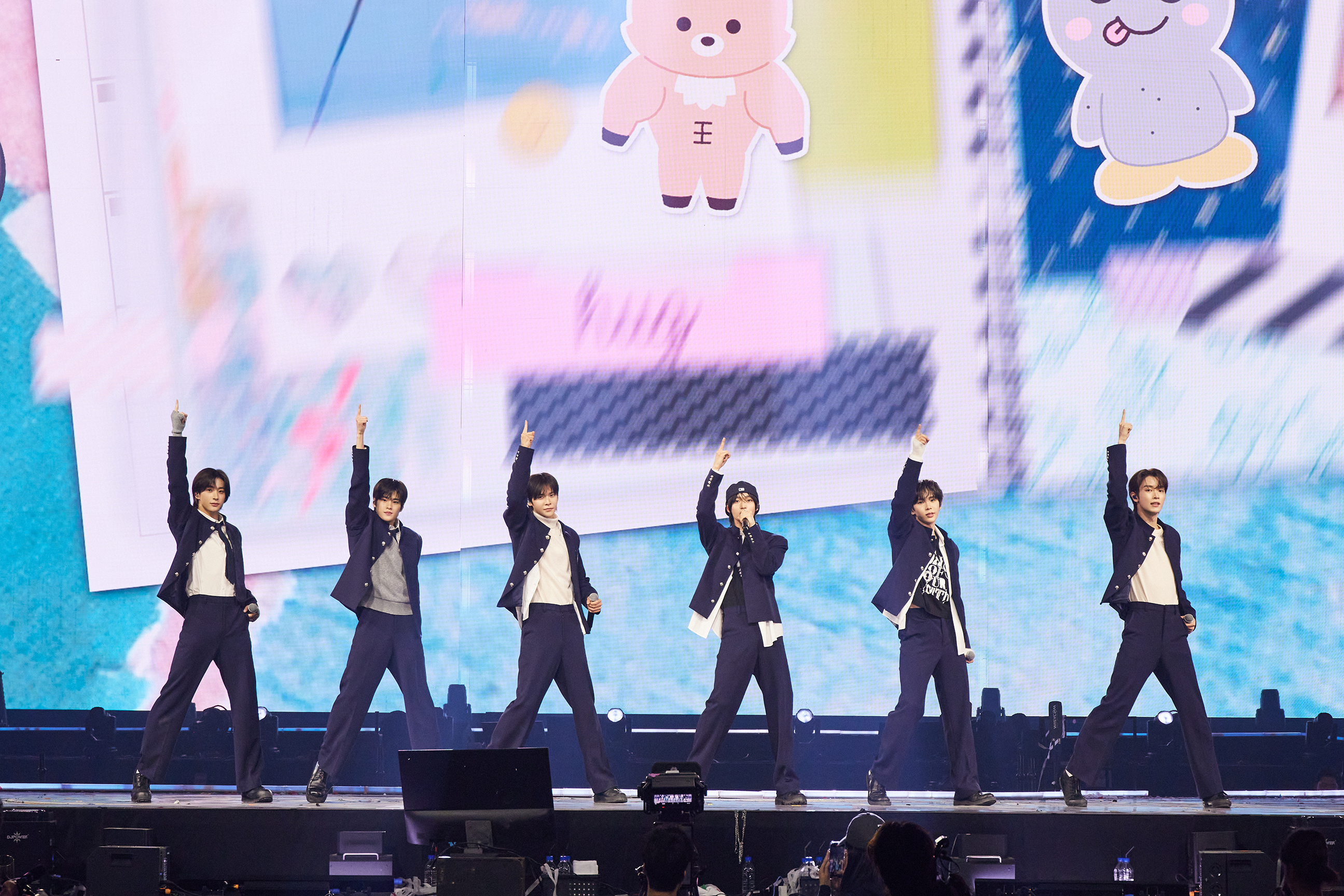 ミュージック SMTOWN LIVE '10 WORLD TOUR CONCERT SMTOWN Live 2025 Tour | Kpop Wiki | Fandom