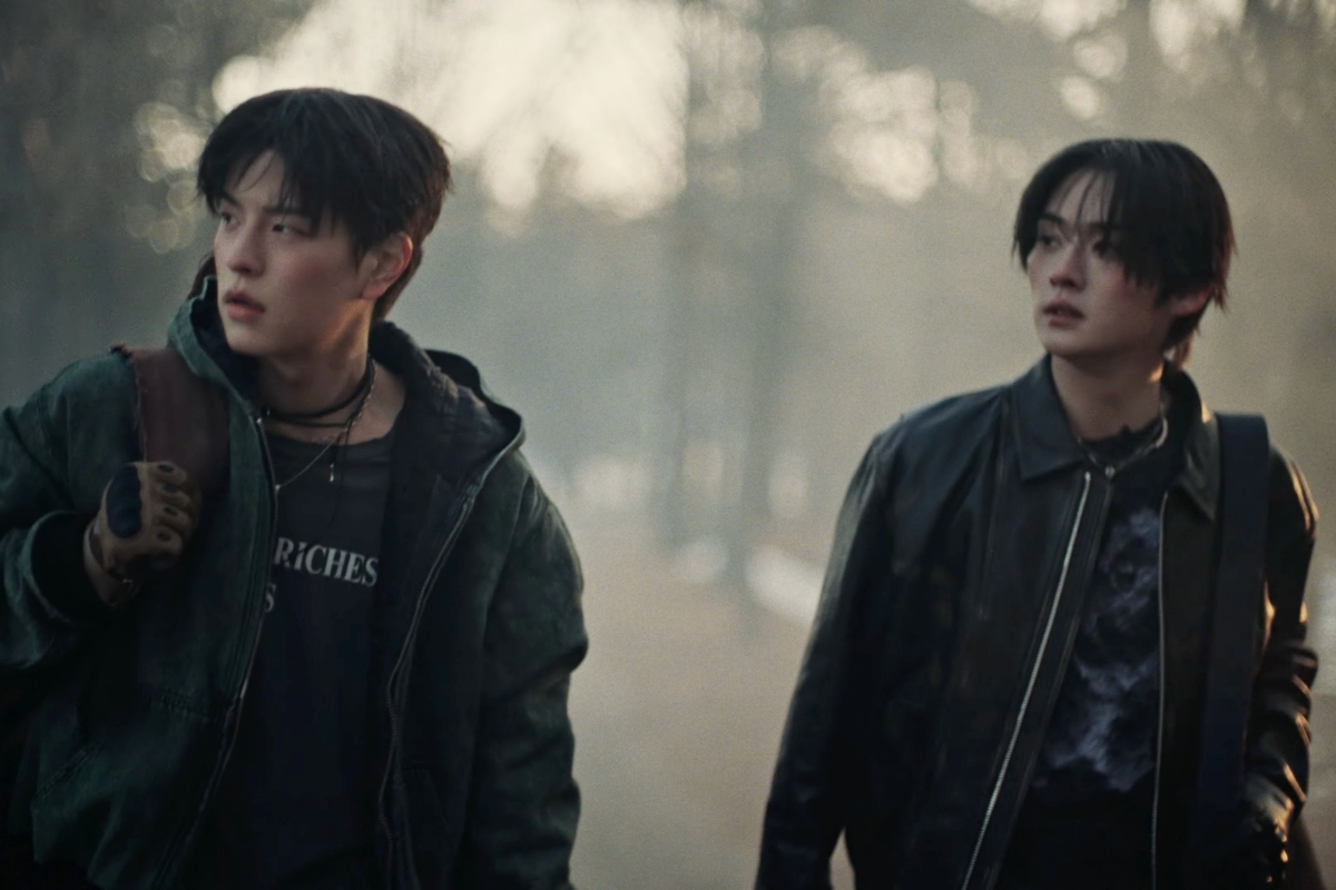 Watch Stray Kids Lee Know And Seungmin Welcome You To Their CINEMA Watch Stray Kids Lee Know And Seungmin Welcome You To Their CINEMA