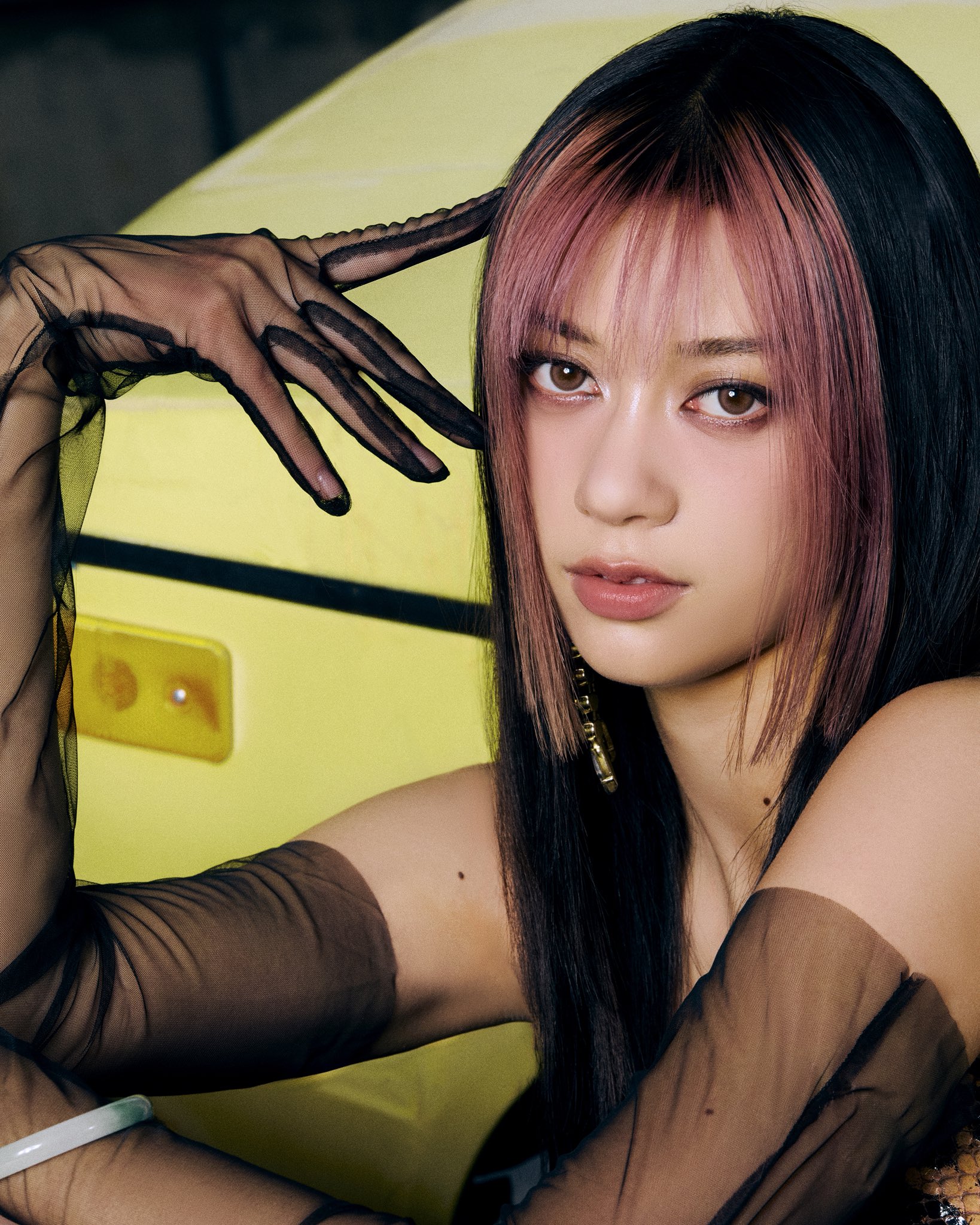 Watch KATSEYE Sings Of A Gameboy In Retro Style Comeback MV Soompi Watch KATSEYE Sings Of A Gameboy In Retro Style Comeback MV Soompi