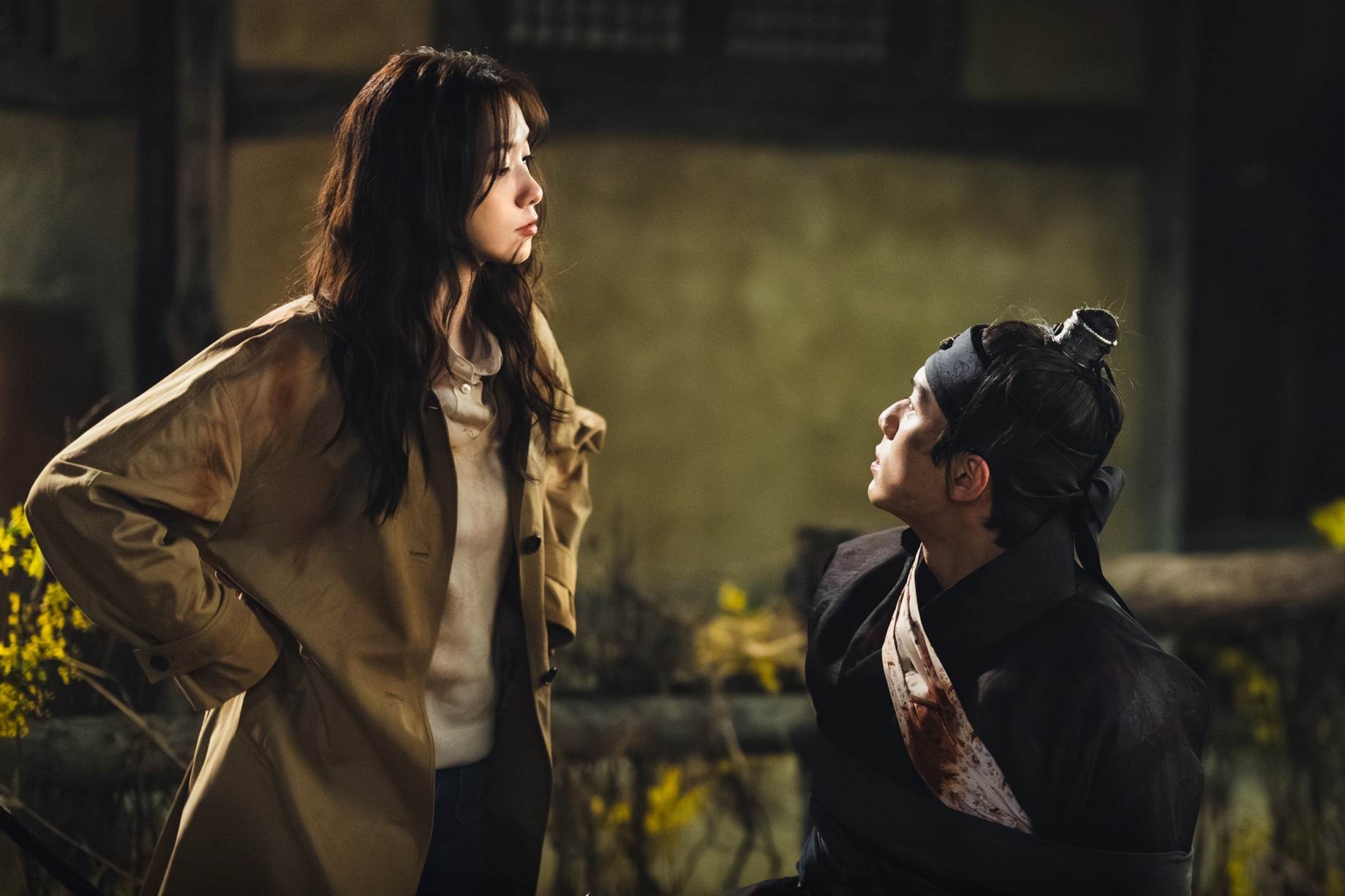 Lim Yoona Overpowers And Manhandles Lee Chae Min In “Bon Appétit, Your Majesty”
