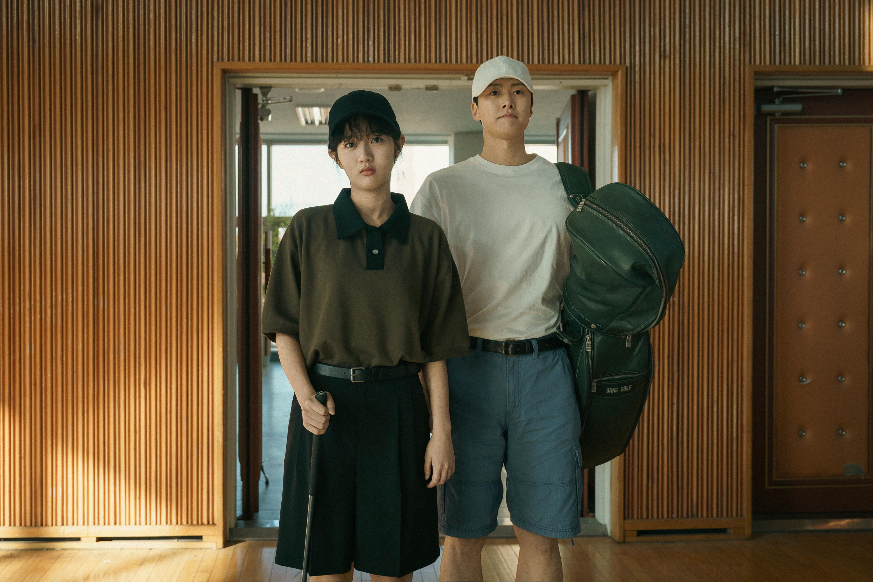 Cha Woo Min sebagai Kim Hyun di Love Untangled