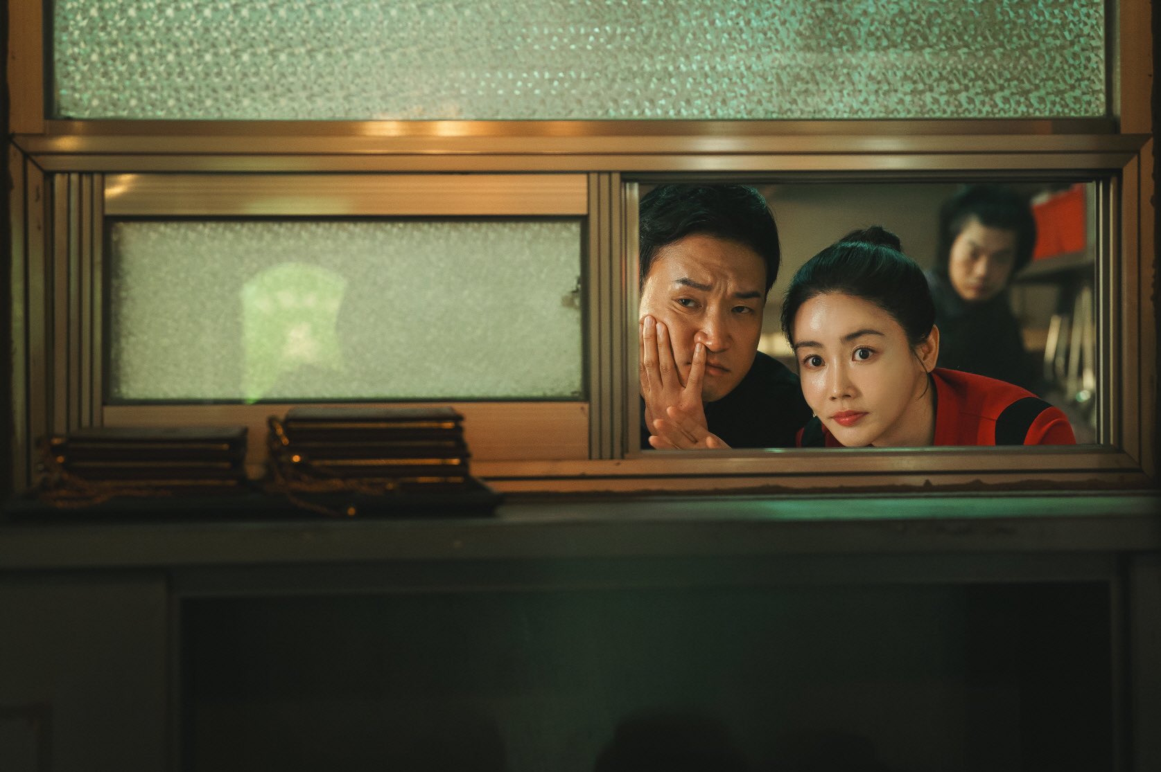 Jo Woo Jin Jung Kyung Ho Park Ji Hwan And More Are Pulled Into An Jo Woo Jin Jung Kyung Ho Park Ji Hwan And More Are Pulled Into An