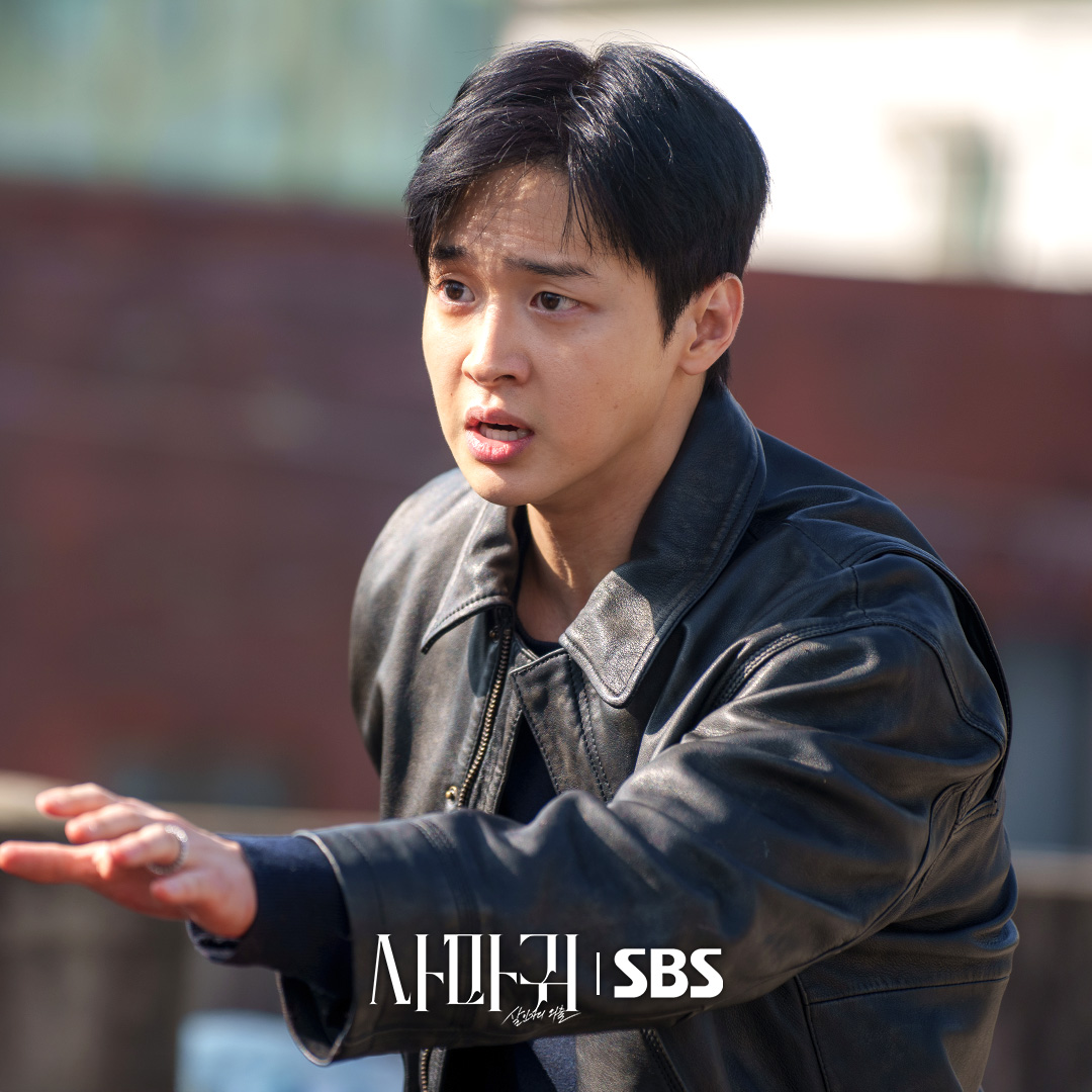 Jang Dong Yoon Is A Fierce Detective With Deep-Rooted Hatred for His Mother In “Queen Mantis”