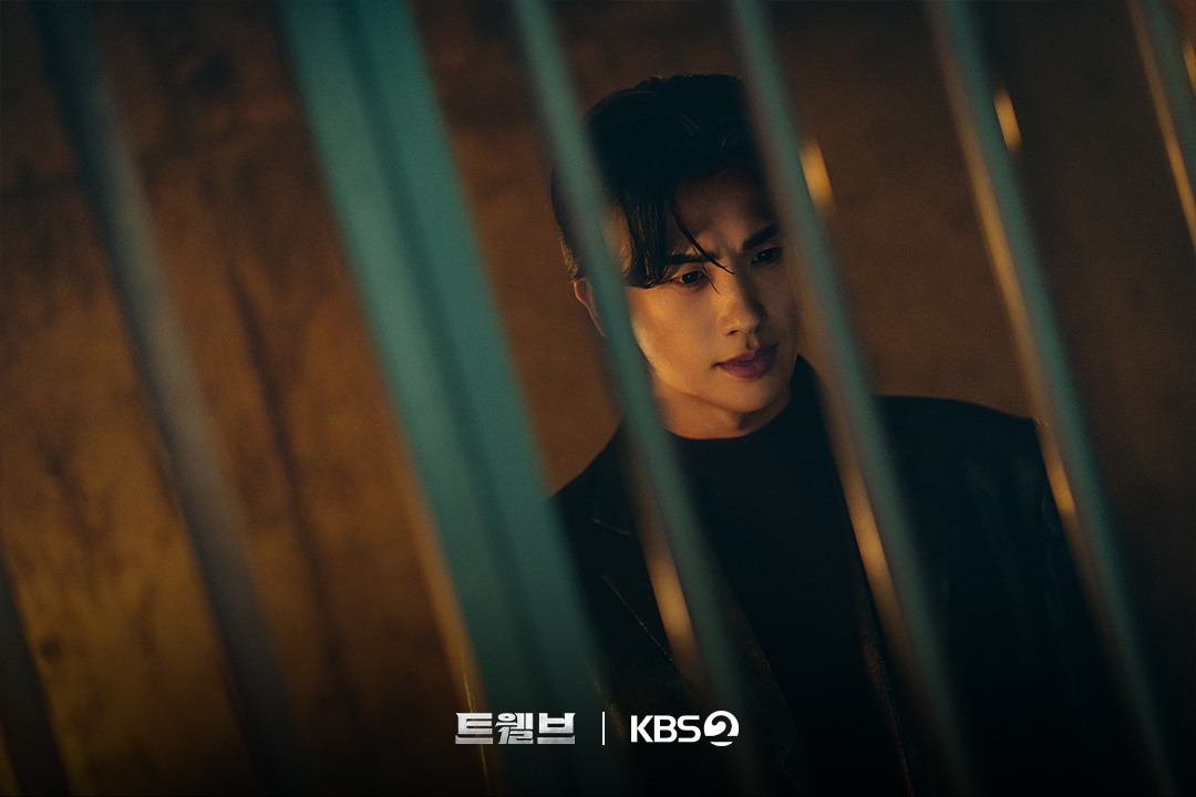 Seo In Guk And Fellow Angels Launch Fierce Counterattack To Rescue Lee Joo Bin From Park Hyung Sik In “Twelve”