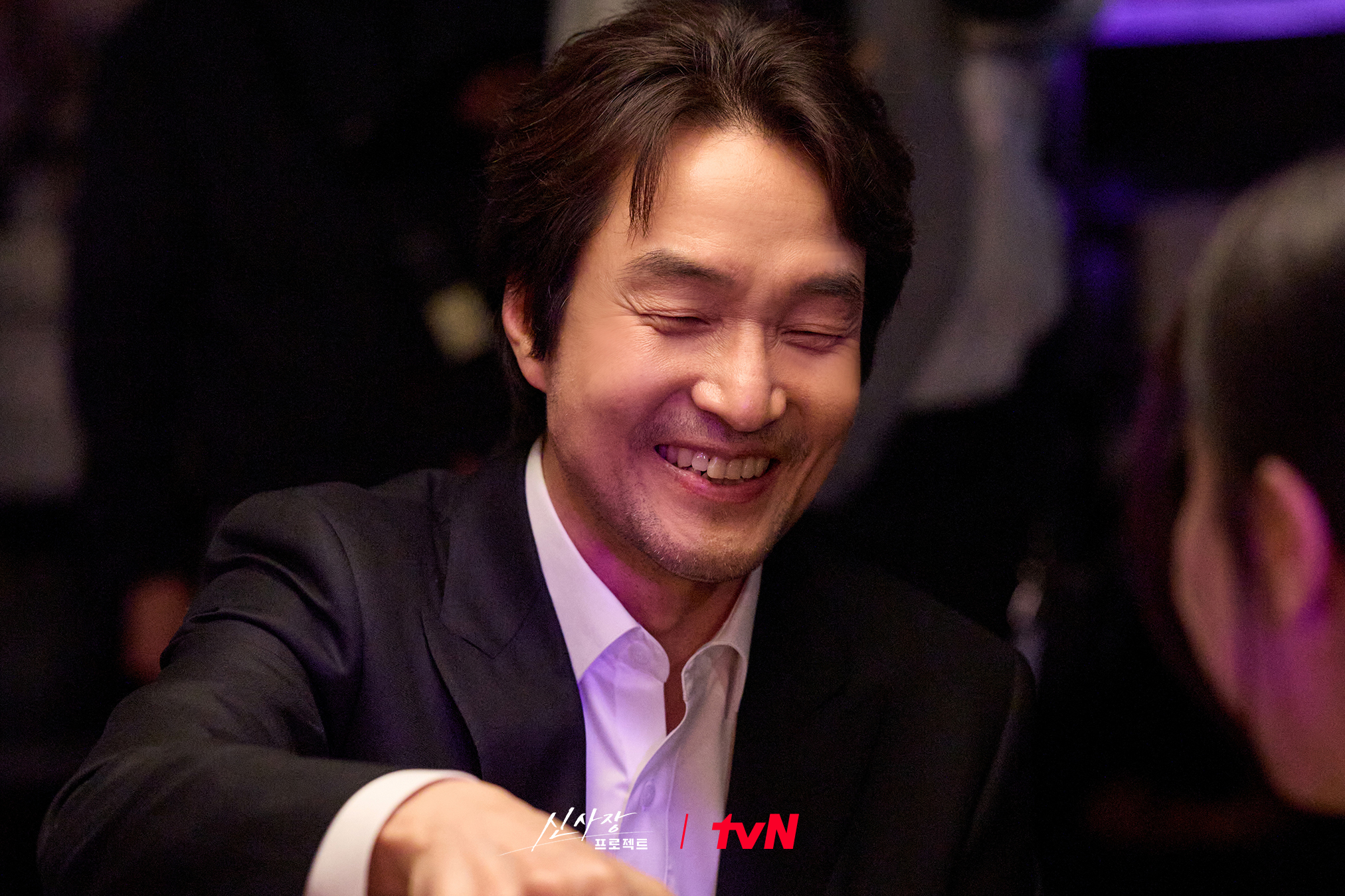 Han Suk Kyu Leads First Company Dinner As Bae Hyeon Seong And Lee Re’s Tense Dynamic Shifts In “Shin’s Project”