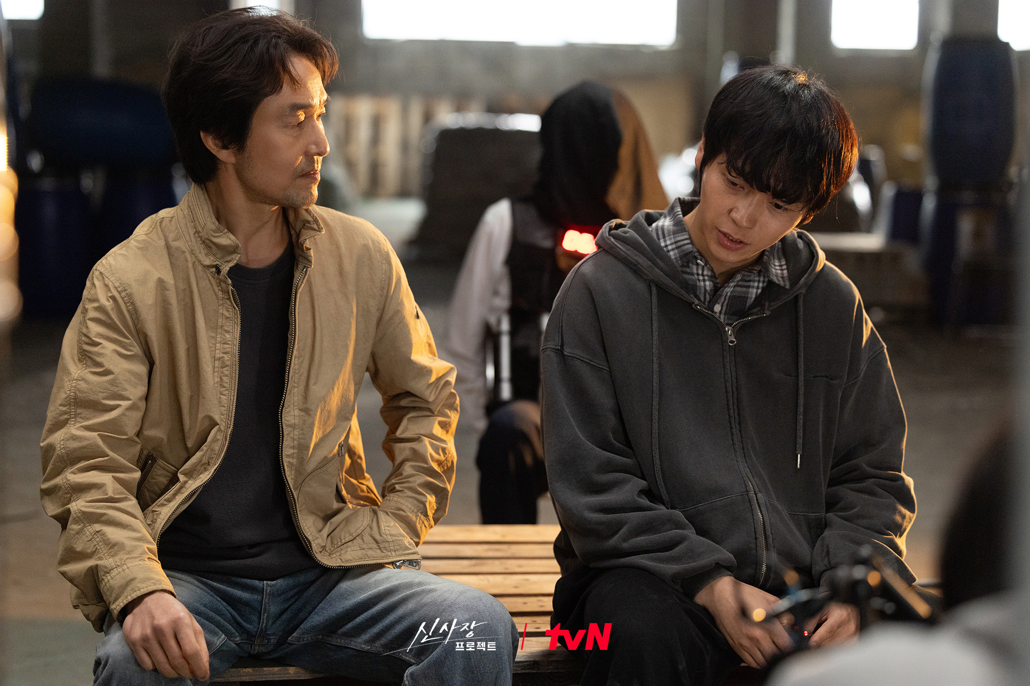 Han Suk Kyu Negotiates A High-Stakes Hostage Situation In “Shin’s Project”