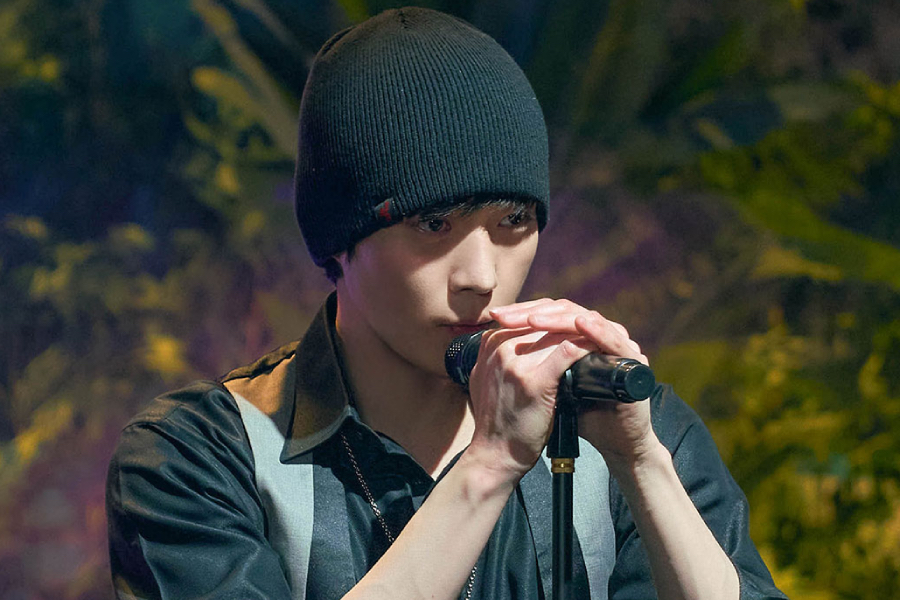 Kim Young Dae’s Secret And Painful Past As A Singer Comes To Light In “To The Moon”