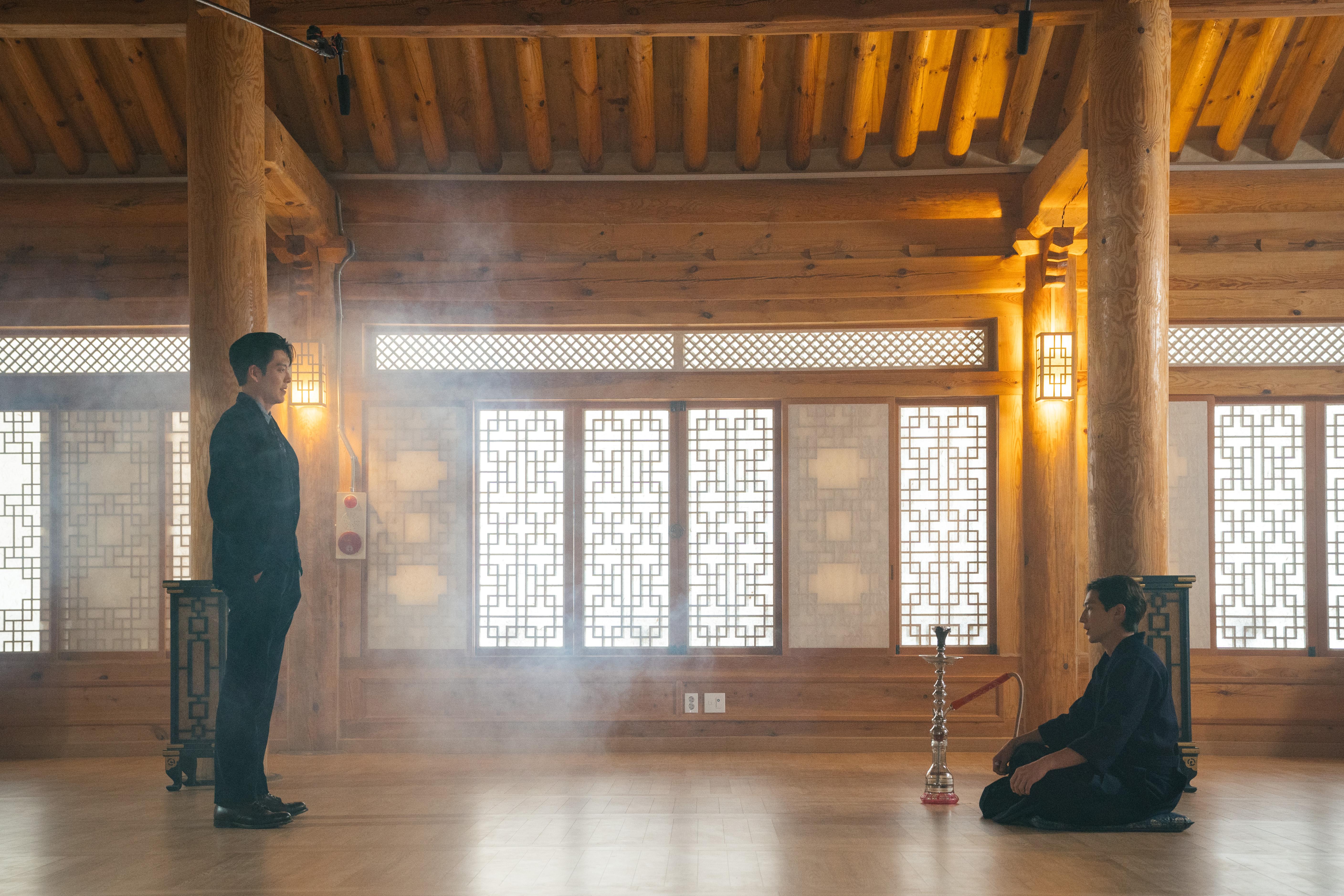 “Genie, Make A Wish” Writer Kim Eun Sook Praises Kim Woo Bin And Suzy And Talks About The Magic of Rom-Coms