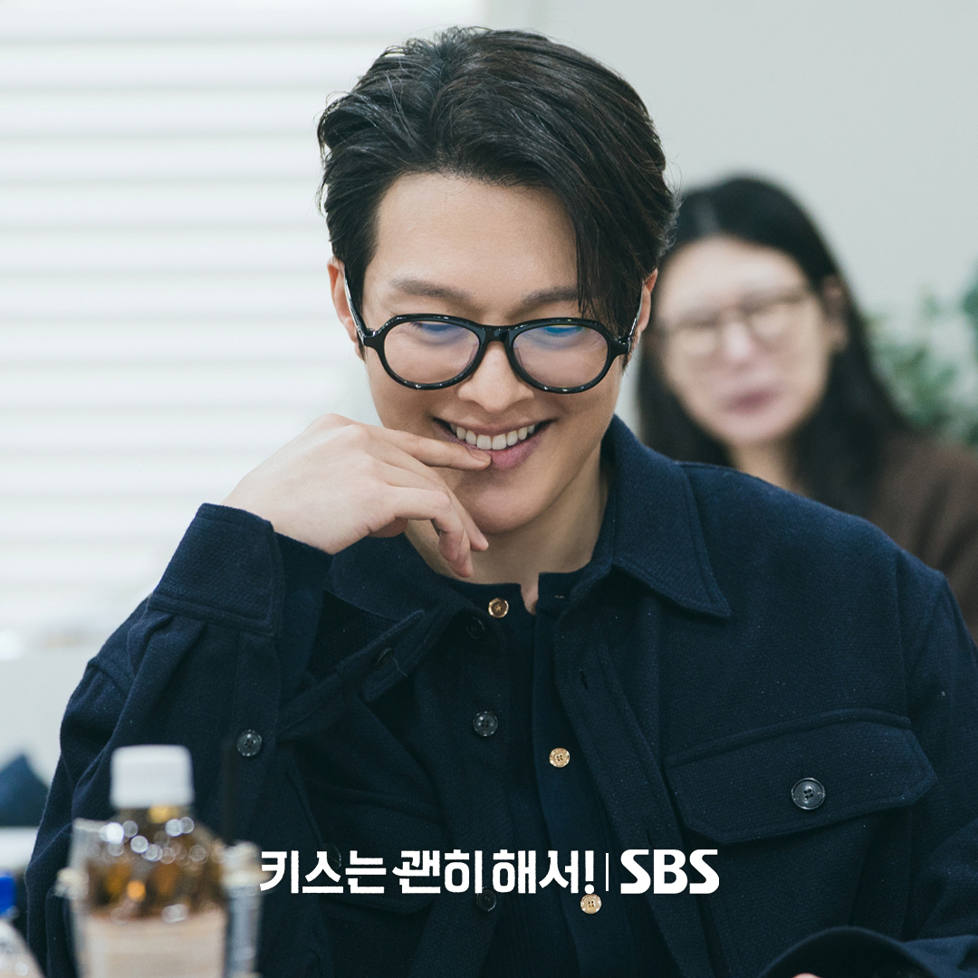 Watch: Jang Ki Yong, Ahn Eun Jin, And Cast Capture Rom-Com Sparks At Script Reading For “Dynamite Kiss”