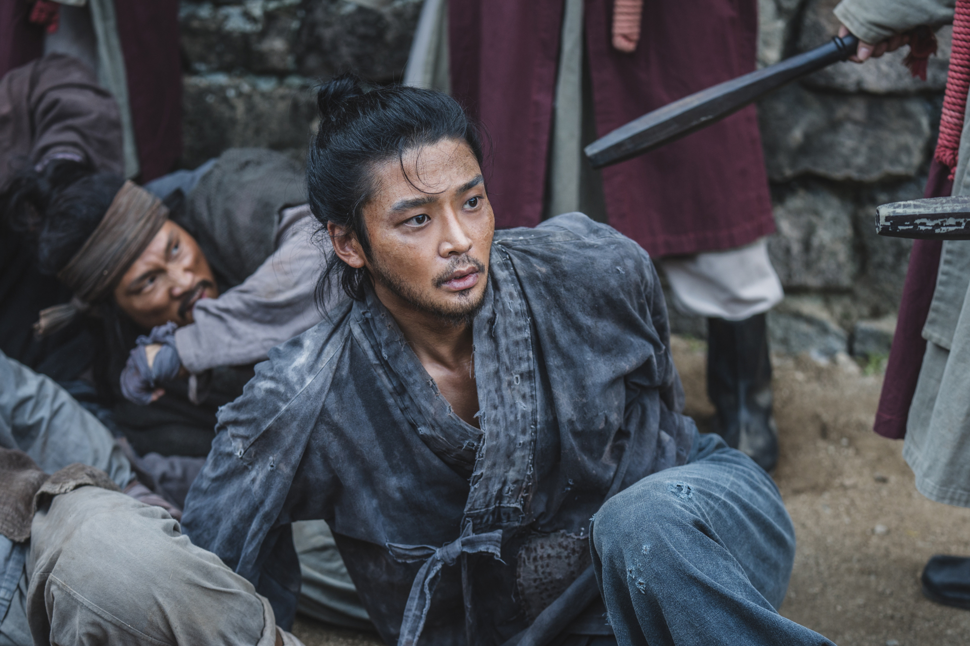 Rowoon And Park Seo Ham Face Dire Crises As They’re Shackled And Dragged Away In “The Murky Stream”