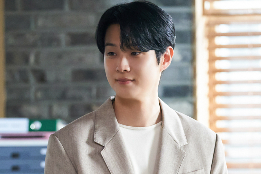 Choi Woo Shik Exudes Office Charisma As Bakery Heir And Marketing Team Leader In “Would You Marry Me”