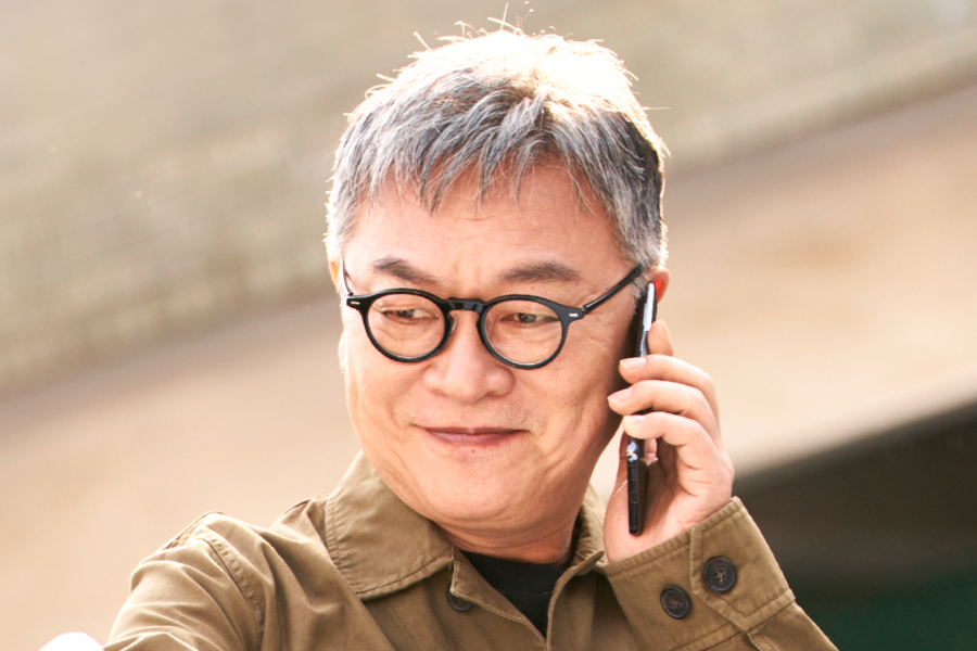 Kim Eui Sung Returns As Leader Of Rainbow Taxi In “Taxi Driver 3”