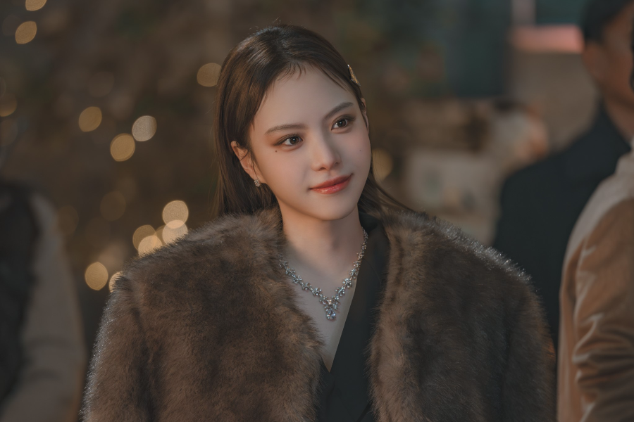 Lee Yul Eum Transforms Into A Top Actress Challenged By Kim You Jung In New Drama “Dear X”
