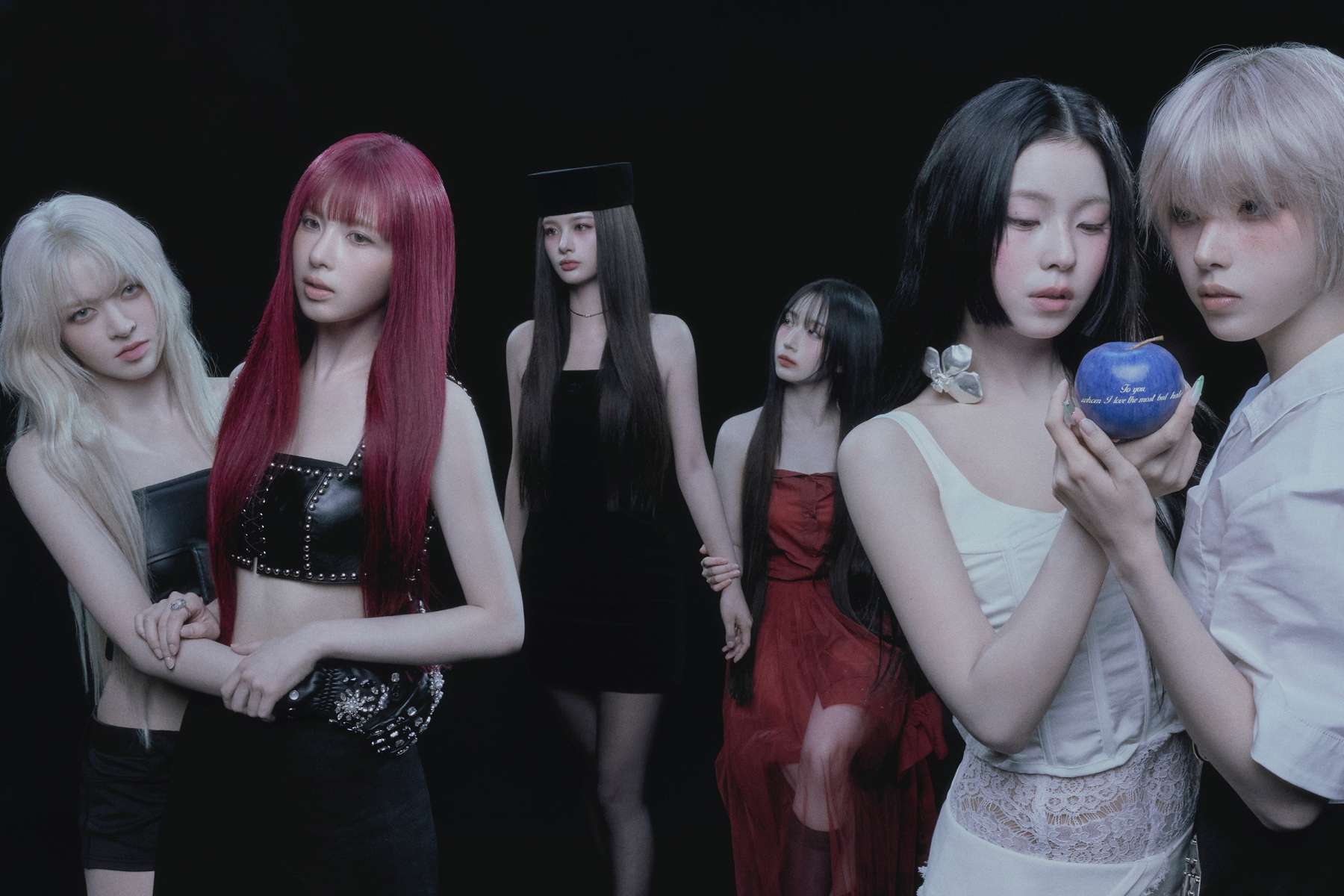 NMIXX Achieves Their Highest Ranking Yet On Billboard Global 200 With “Blue Valentine”