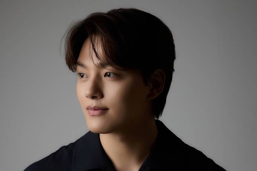 Yeo Jin Goo Announces Enlistment Date And Details