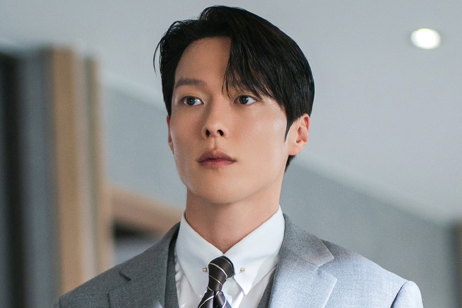 Jang Ki Yong Dishes On Playing A Cool But Pure-Hearted Romantic In “Dynamite Kiss”