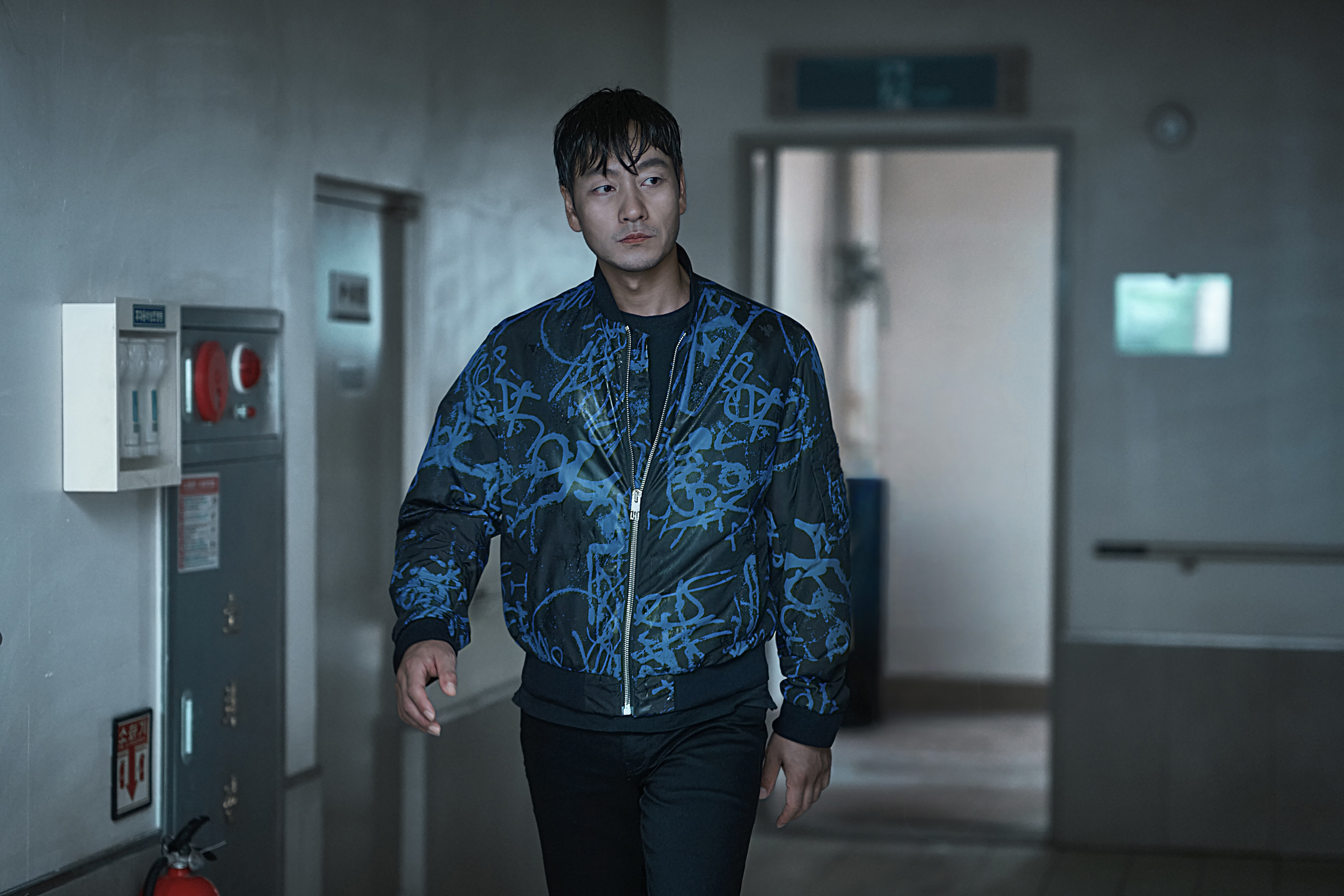 Kim Da Mi And Park Hae Soo Are Pushed To The Brink Amid Unpreventable Catastrophe In New Film “The Great Flood”