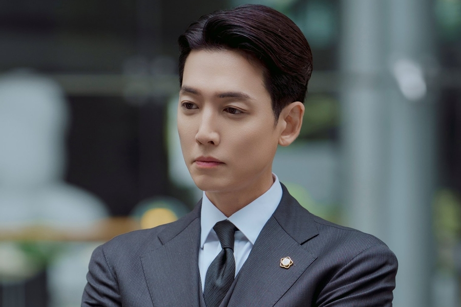 Jung Kyung Ho Talks About His Character In Upcoming Drama “Pro Bono”