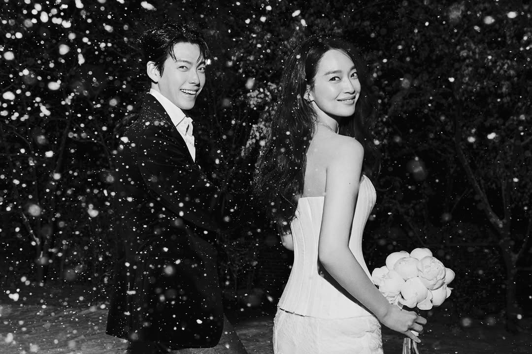 Shin Min Ah And Kim Woo Bin’s Agency Shares Gorgeous Photo On Their Wedding Day