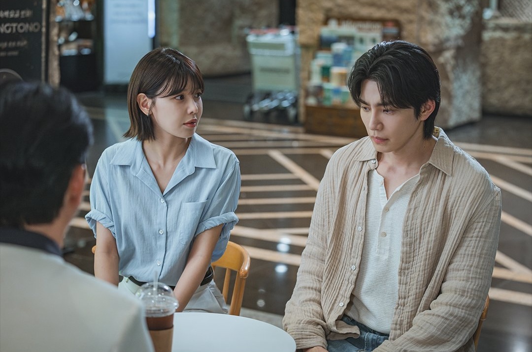 Sooyoung and Kim Jae Yeong in IDOL I