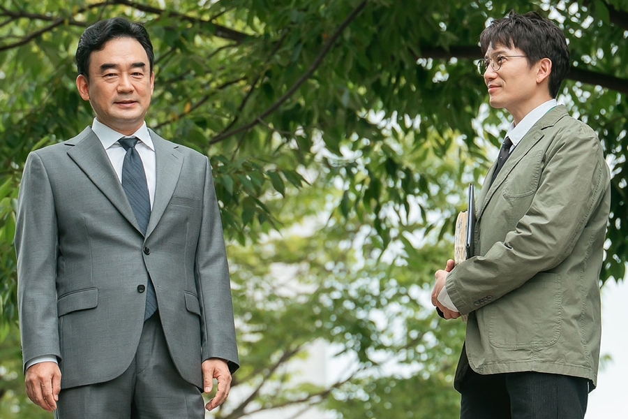 Ji Sung’s Unpredictable Action Leaves Jung Hee Tae Flustered In “The Judge Returns”