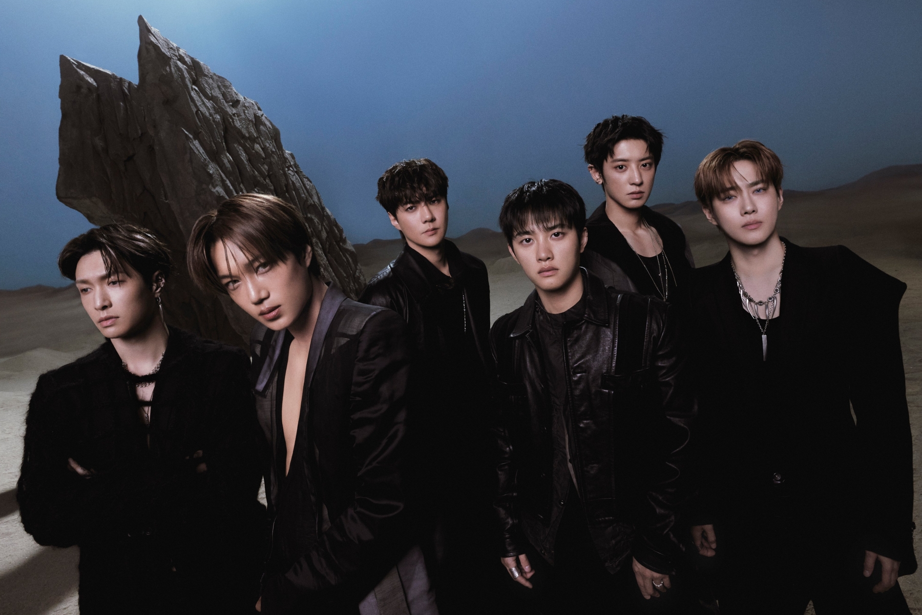 EXO Tops iTunes Charts All Over The World With “REVERXE”