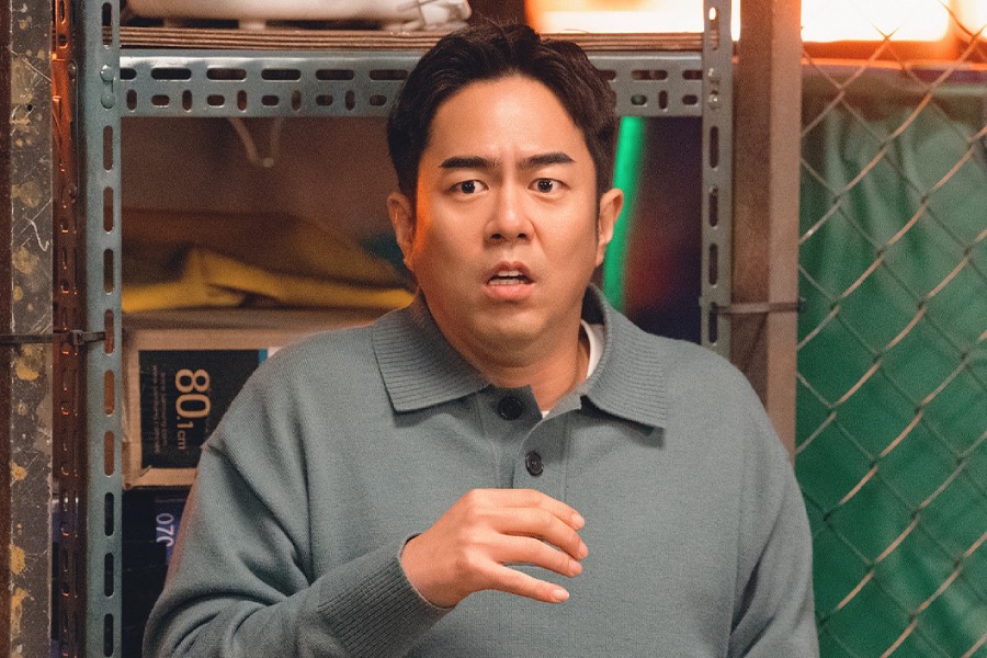 Jeon Seok Ho Is Yoo Yeon Seok’s Devoted Brother-In-Law Who Gets Swept Into His Ghost Cases In “Phantom Lawyer”