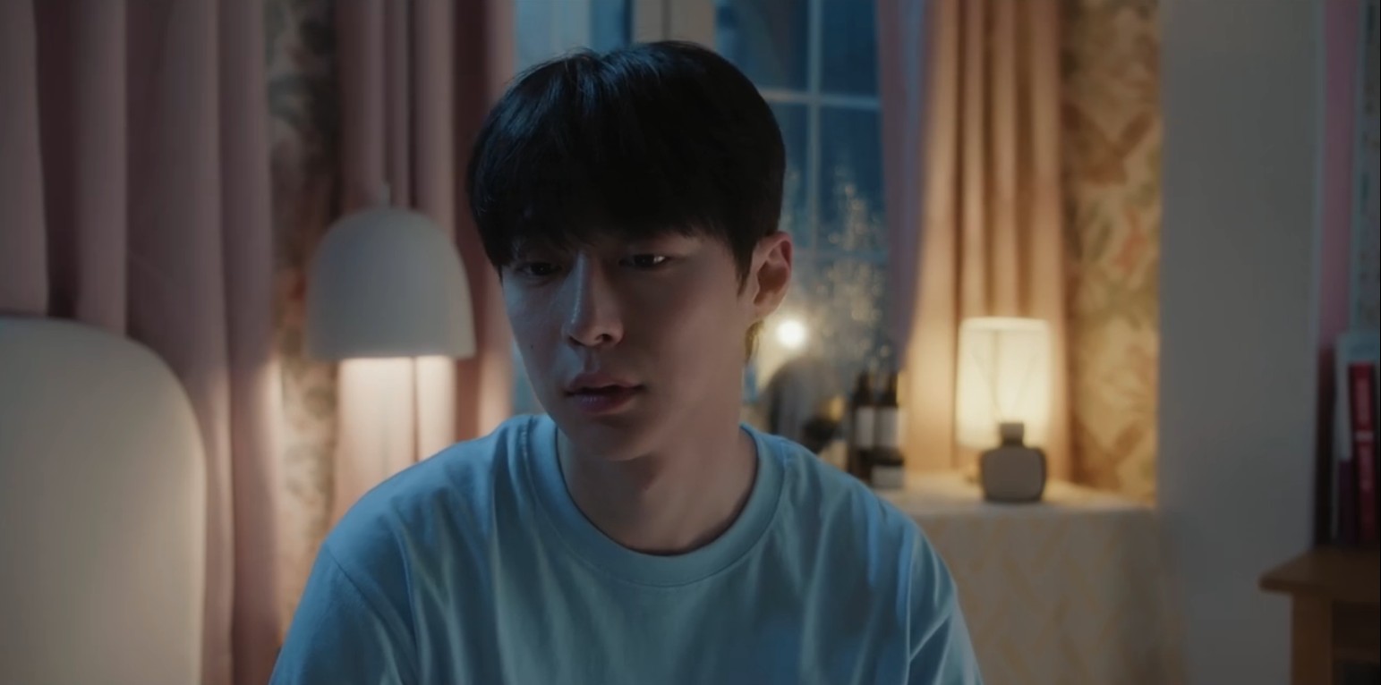 لحظة إدراك المشاعر في مسلسل عالمنا