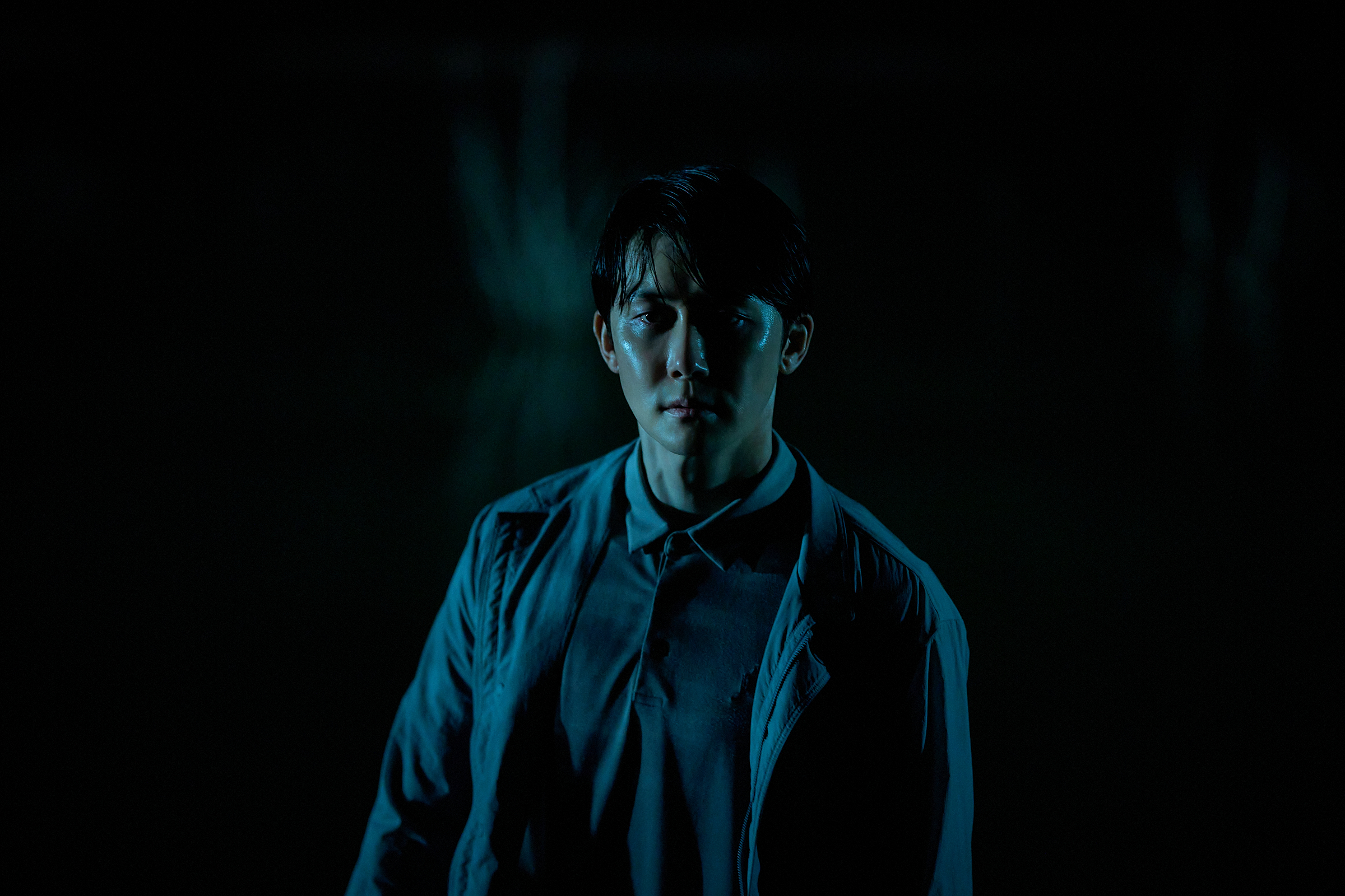 Kim Jun Han in Whispering Water still 2